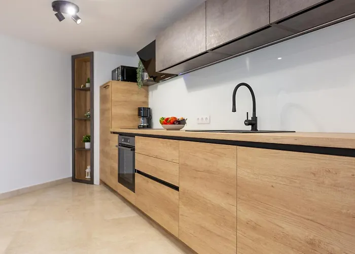 Miko Apartman